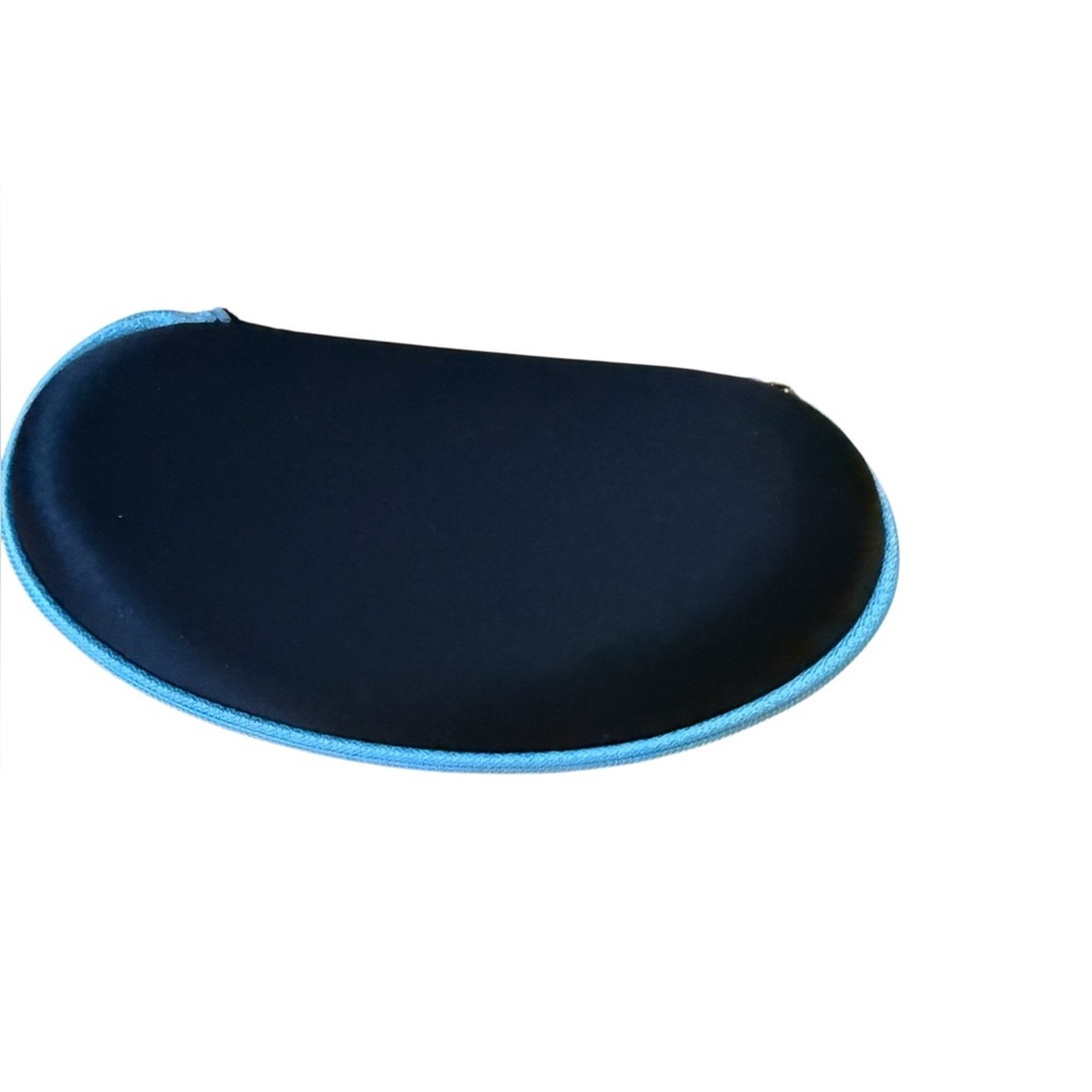 Taylor Swift “1989” Eyeglass/Sunglass Hard Shell Case – Blue & Black - Picture 3 of 5